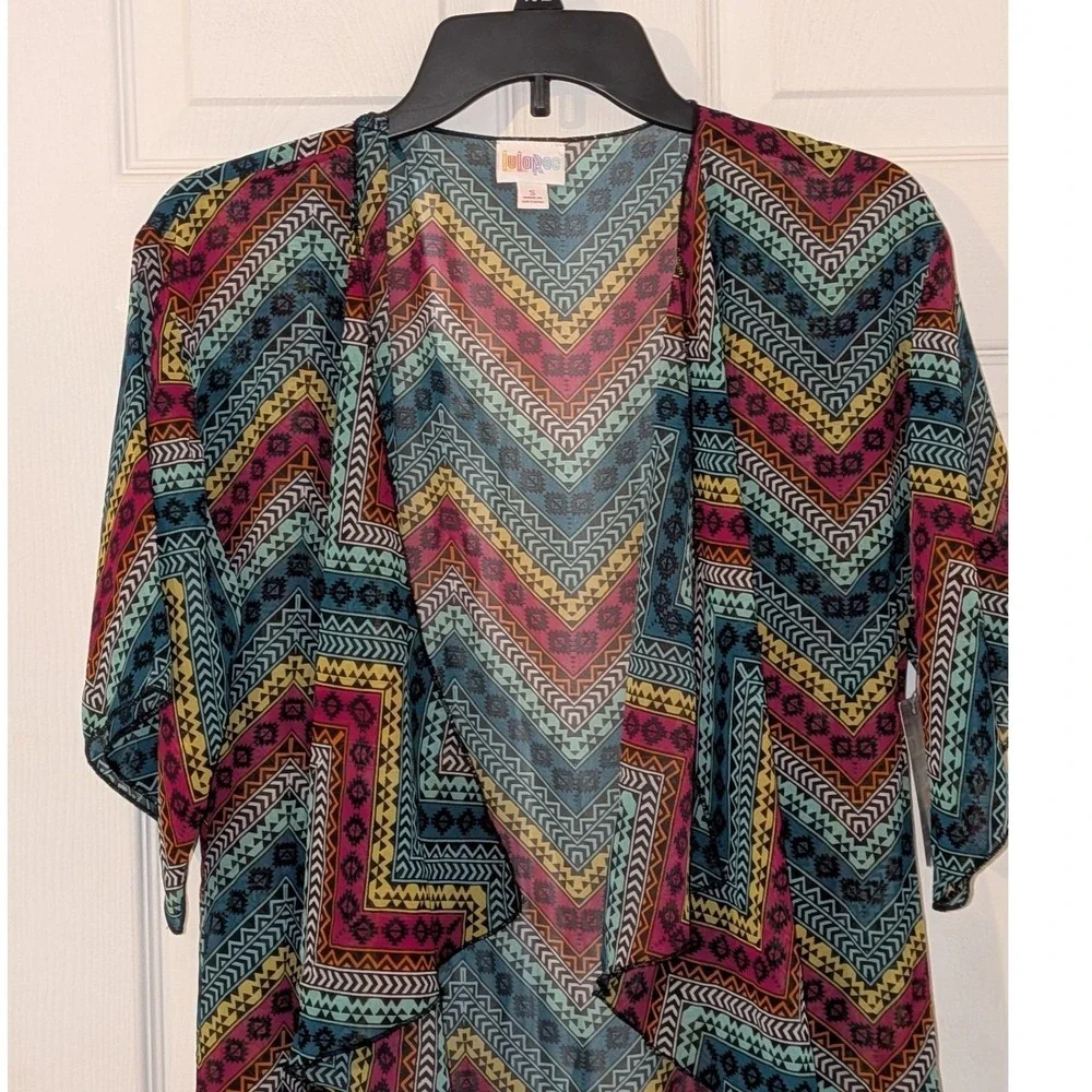 LuLaRoe Monroe Kimono Small Multicolor Geometric Chevron Fringe Chiffon Wrap NWT
